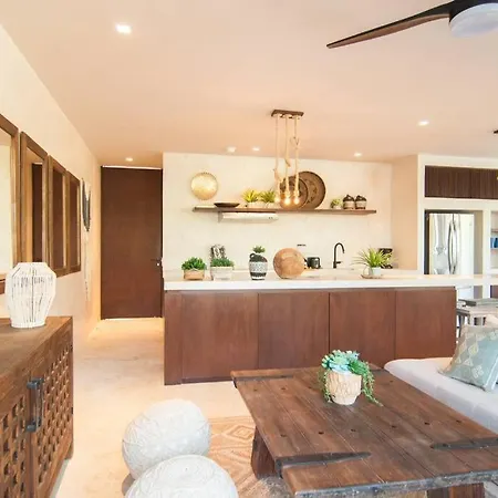 Spectacular Gaia/ph/private Pool Apartment