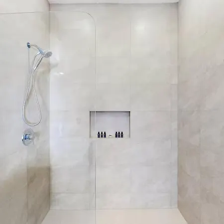 Spacious Condo, Beautiful Pool, Wi-fi - Casa Kaanal 104 Apartment *