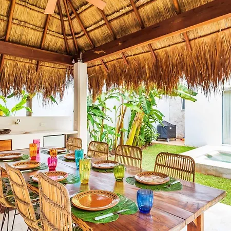 Villa Ek'balam & Flamingo, Luxury Villas, Private Pool, Private Garden, Jacuzzi, 24h Security