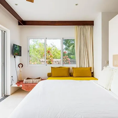 Ek'balam & Flamingo, Luxury Villas, Private Pool, Private Garden, Jacuzzi, 24h Security *