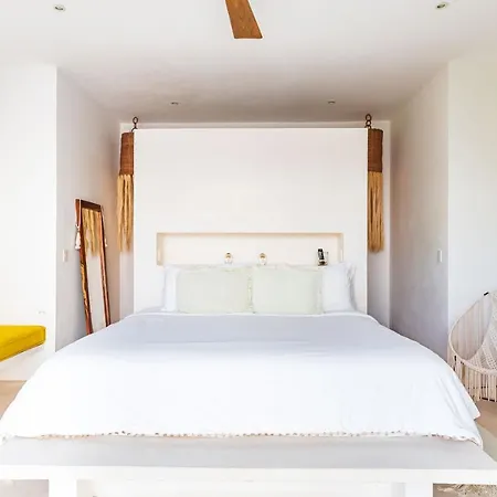 Ek'balam & Flamingo, Luxury Villas, Private Pool, Private Garden, Jacuzzi, 24h Security Villa