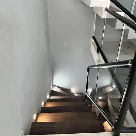 Casa Llena De Vida *