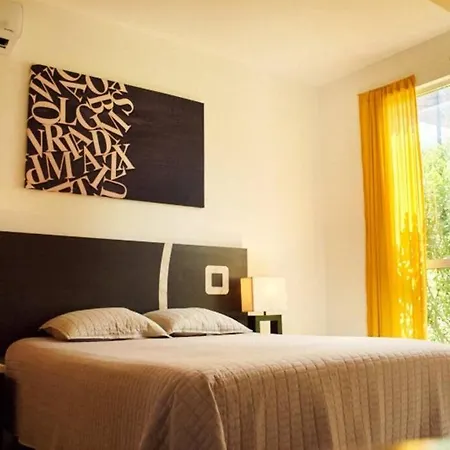 Lovely Casa Tukan, La Veleta *