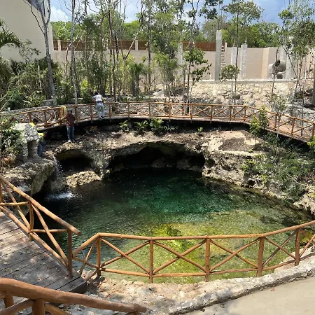 Adora Apartahotel