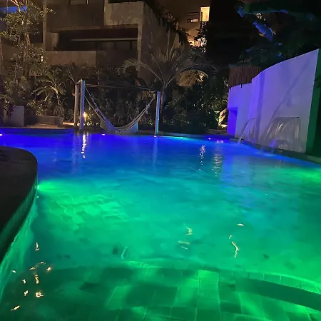 Apartahotel Adora *