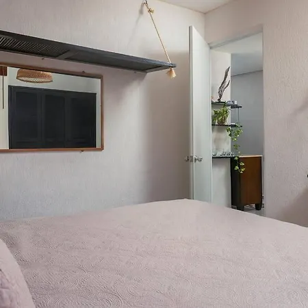 ~ Casa Shakti ~ Cozy Jungle Scape Hotel