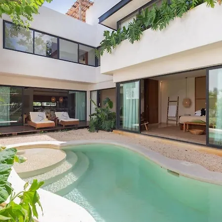Villa La Privada Villa, Aldea Zama, *