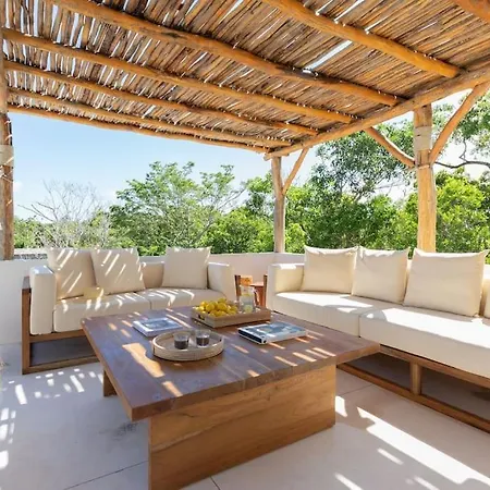 La Privada Villa, Aldea Zama, *