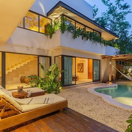 La Privada Villa, Aldea Zama,