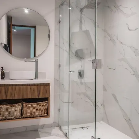 De Lujo, Alberca, Gym, Jacuzzi En Areas Comunes Apartamento