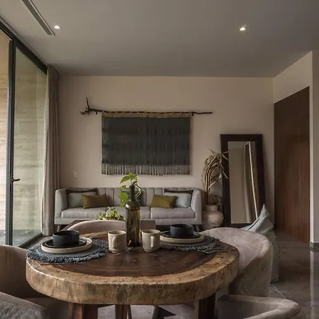 Apartamento De Lujo, Alberca, Gym, Jacuzzi En Areas Comunes Tulum