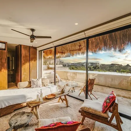 Panoramic 3br Ph With Private Pool Tulum
