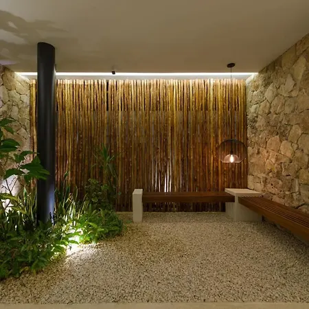 Luxurious And Mystical 2br Flat With Pool View *