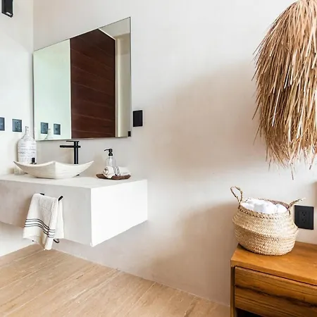 Bongo Stays Upscale Penthouse Private Pool Apartment