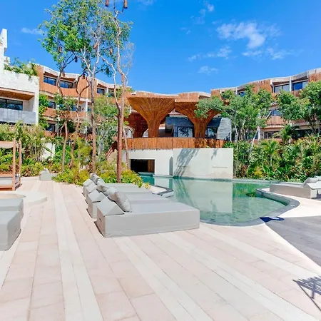 Nature-chic Private Terrace & Pool Yoga Tower Apartment *