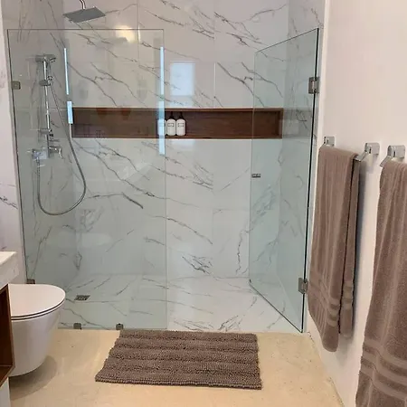 Amartulum Penthouse W Private Pool & Jacuzzi In Apartment
