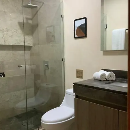 Jungle Bliss 2 Bedroon 2 Bathroom With Private Pool And Jungle Garden.