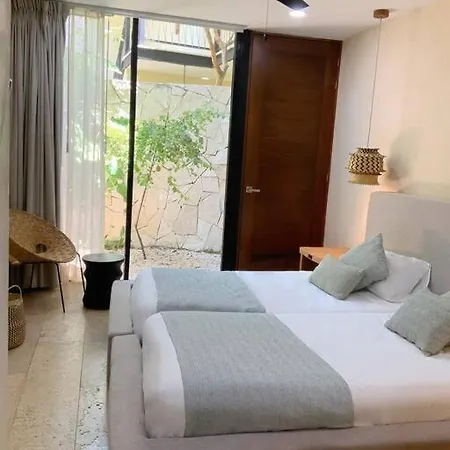 Apartment Jungle Bliss 2 Bedroon 2 Bathroom With Private Pool And Jungle Garden.