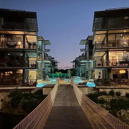 Xalet 2-bedroom Luxury Apartment *