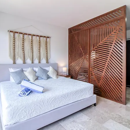 Menesse #106 Hotel Tulum