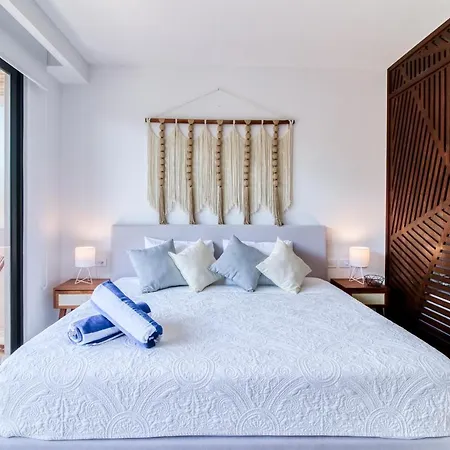 Hotel Menesse #106