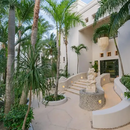 8 Bedroom Luxury With Private Chef Included *