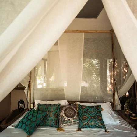 Lodge Nunum - Luxury Tenting