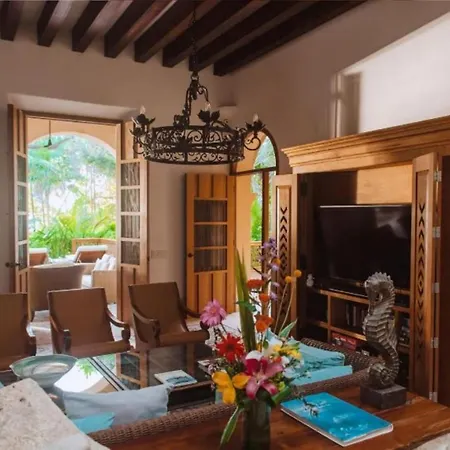 Hacienda 4 Bedrooms In Holiday home