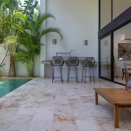 Villa Spectacular 4br Style With Concierge And Secluded Pool