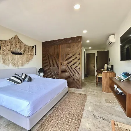 Apartment At Menesse Tulum