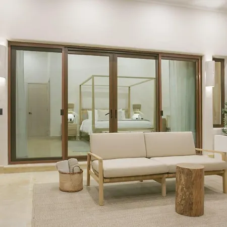 Villa 8 Bedroom Luxury With Private Chef Included *