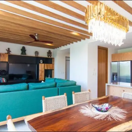 Beautiful Pure Top Amenities Pool