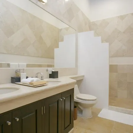 Villa 8 Bedroom Luxury With Private Chef Included *