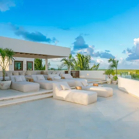 Villa 8 Bedroom Luxury With Private Chef Included *