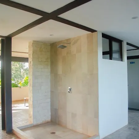 Deluxe Holiday In - Private Pool Gym