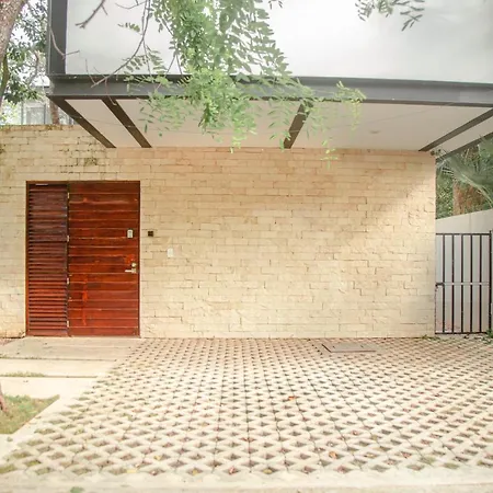 Holiday home Deluxe Holiday In - Private Pool Gym *