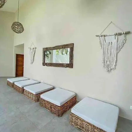 Dk32 15 Min To Jungle *pool *gym Apartment *