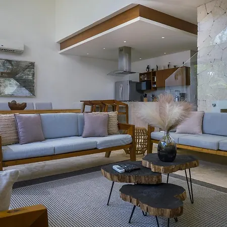 Villa Spectacular 4br Style With Concierge And Secluded Pool *