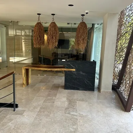 Charming Akua Aldea Zama Premium