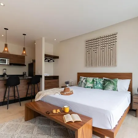 Apartahotel Lux Studio With Romantic Sunsets *