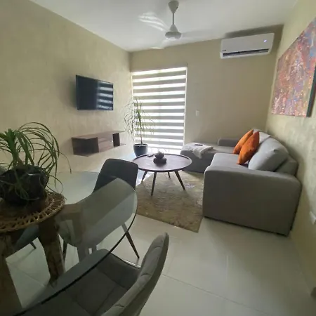 Tangerine House: Pools, Zamna, Wi-fi, Cenote Apartamento