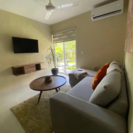 Tangerine House: Pools, Zamna, Wi-fi, Cenote Apartamento Tulum
