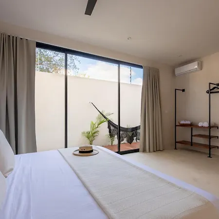Hacienda 21 *