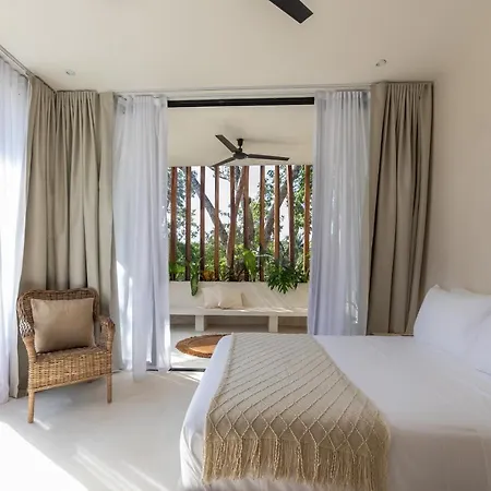 Hacienda 21 Hotel