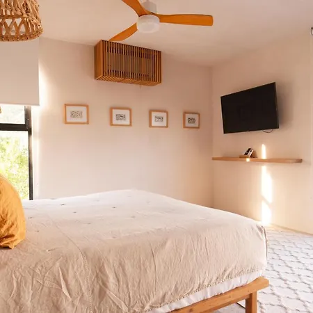 Apartment High-end Penthouse In With Private Sun Roof & Plunge Pool