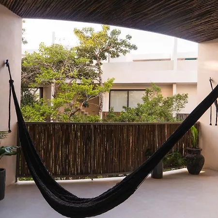 Apartment Exquisite Penthouse In Vibrant With Private Rooftop Terrace & Plunge Pool