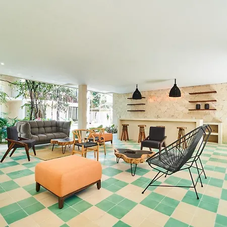 Exquisite Penthouse In Vibrant With Private Rooftop Terrace & Plunge Pool