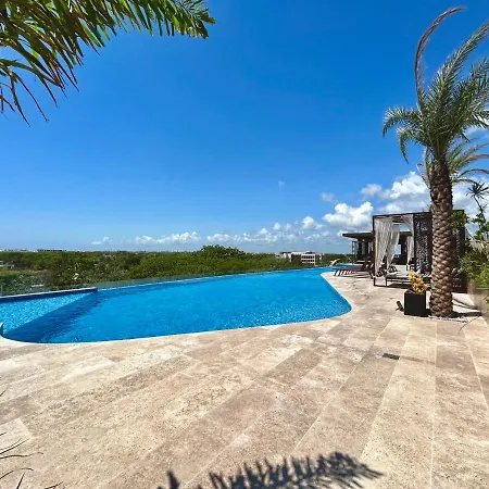 Apartment At Menesse Tulum