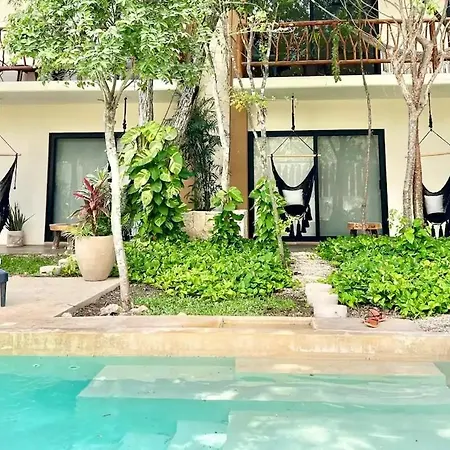 Exclusive Building Infinity Pool And Gym Restaurants And Bar District Nearby *