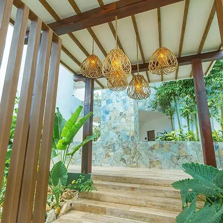 Amazing Pool In Yaaxlum 201 Apartment